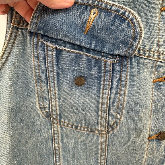 Denim Sleeveless Jacket - Picture 4 of 8